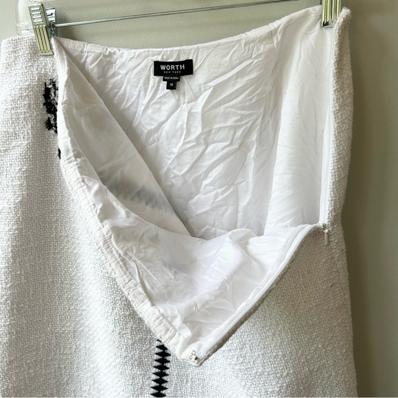 Worth New York tweed mini skirt with black embroidered detail - Picture 6 of 9